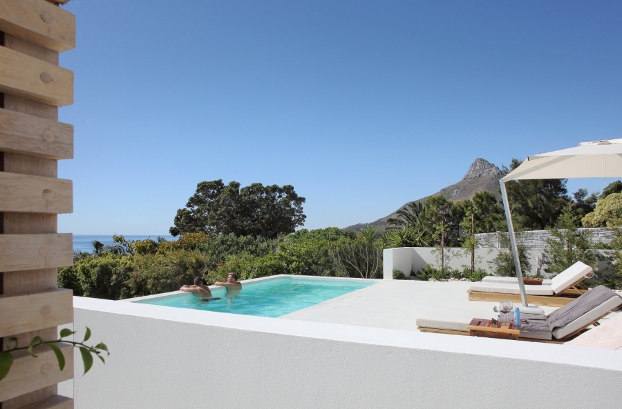 To Let 8 Bedroom Property for Rent in Bakoven Western Cape